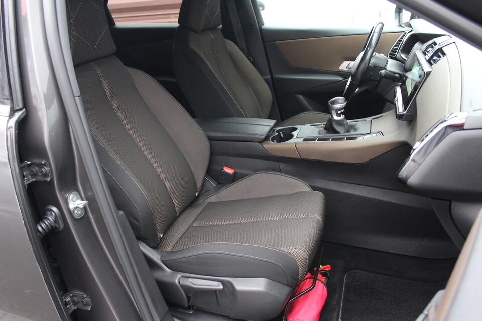 DS Automobiles DS 7 Crossback