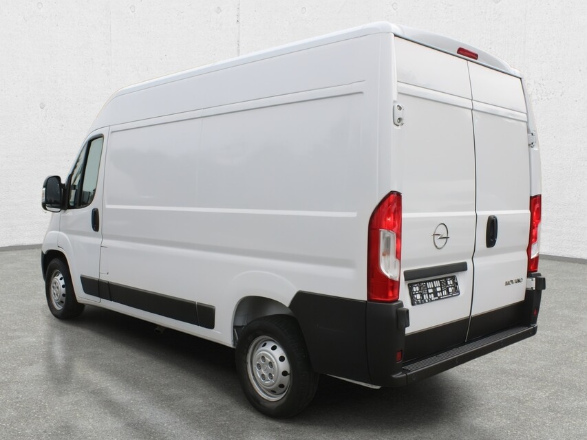 Opel Movano