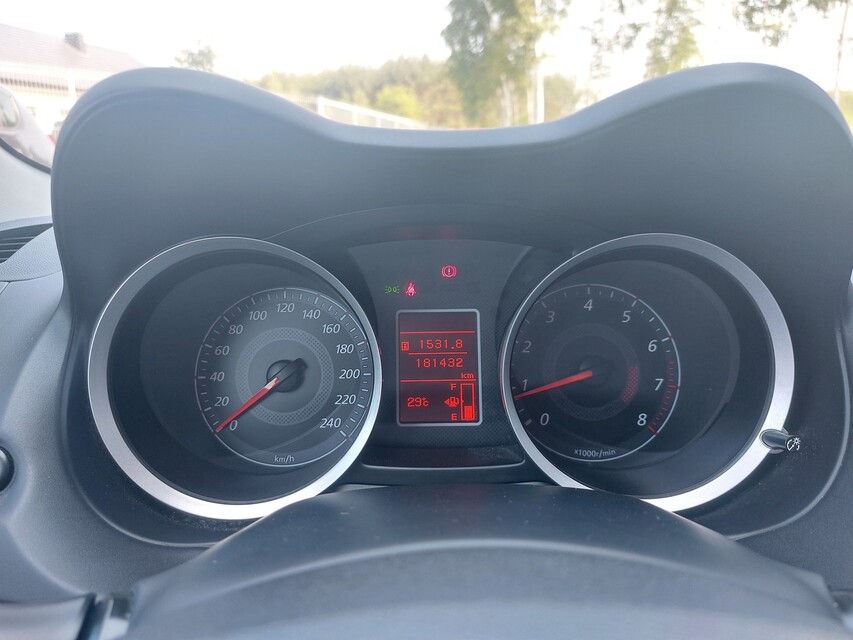 Mitsubishi Lancer