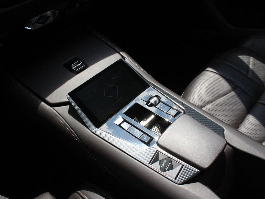 DS Automobiles DS 4