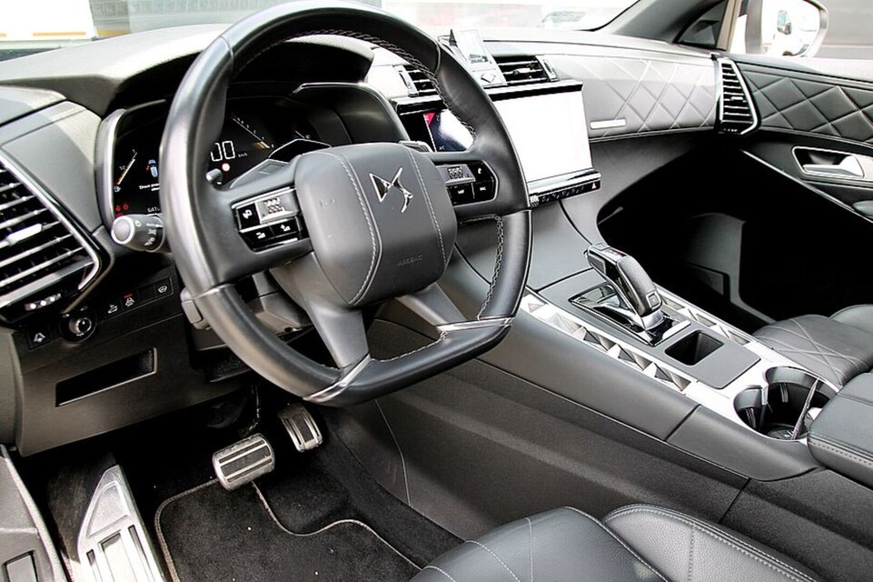 DS Automobiles DS 7 Crossback