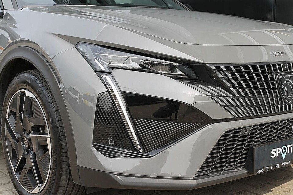 Peugeot 408