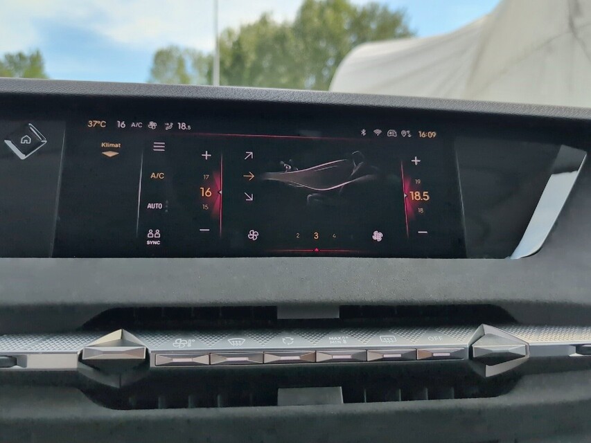 DS Automobiles DS 4