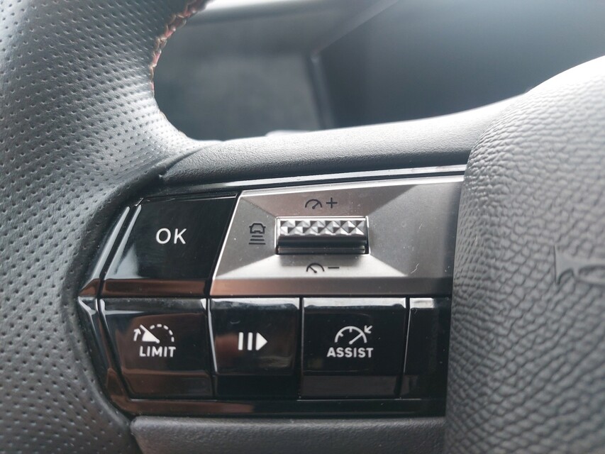 DS Automobiles DS 4