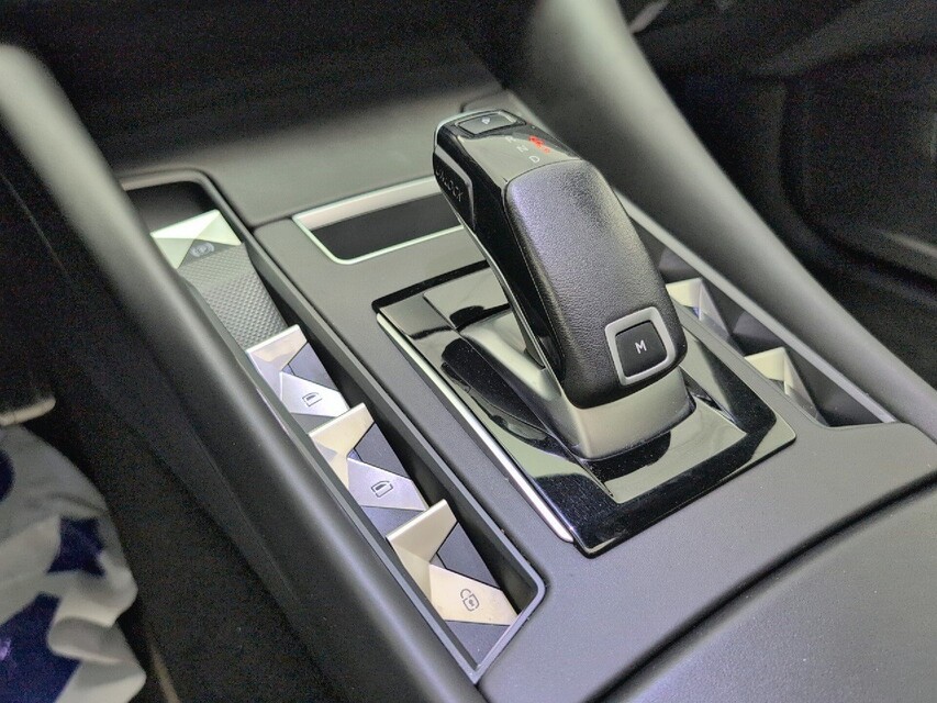 DS Automobiles DS 9