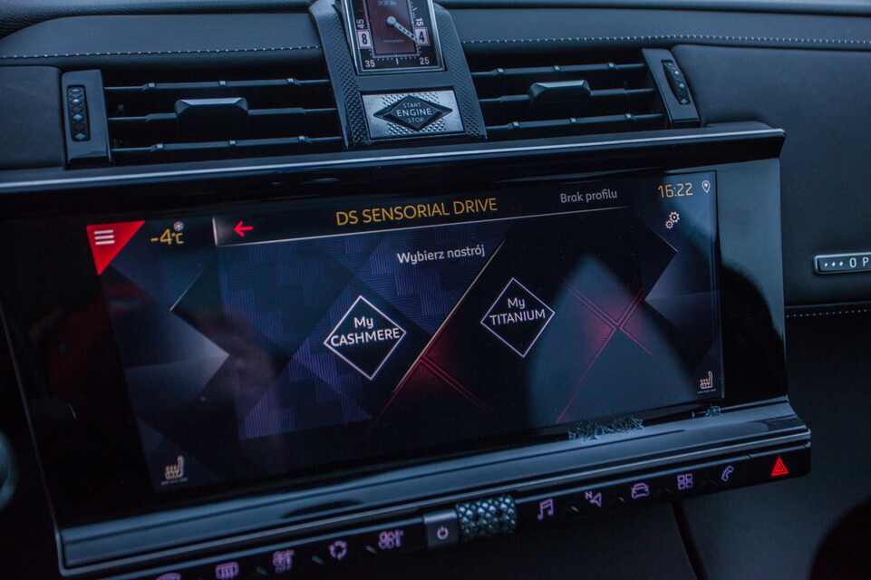 DS Automobiles DS 7 Crossback