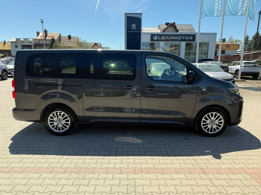 Peugeot Traveller