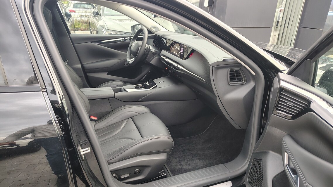 DS Automobiles DS 4
