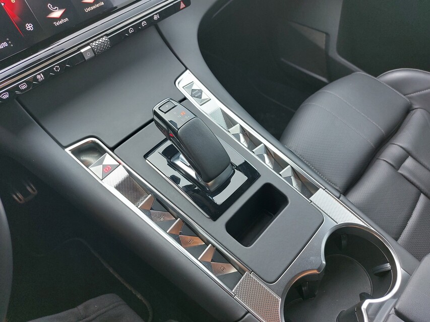 DS Automobiles DS 7 Crossback