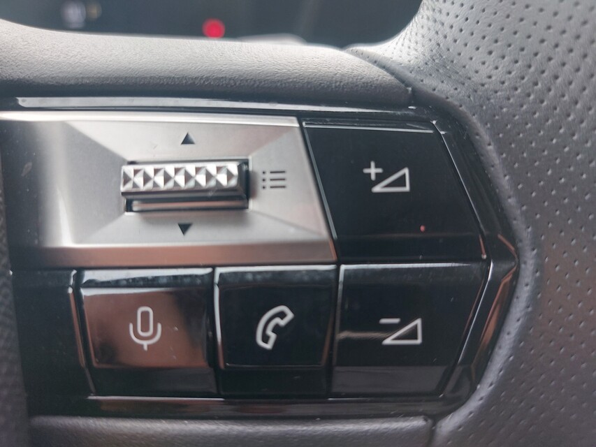 DS Automobiles DS 4