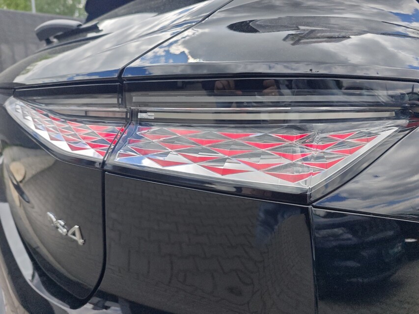 DS Automobiles DS 4
