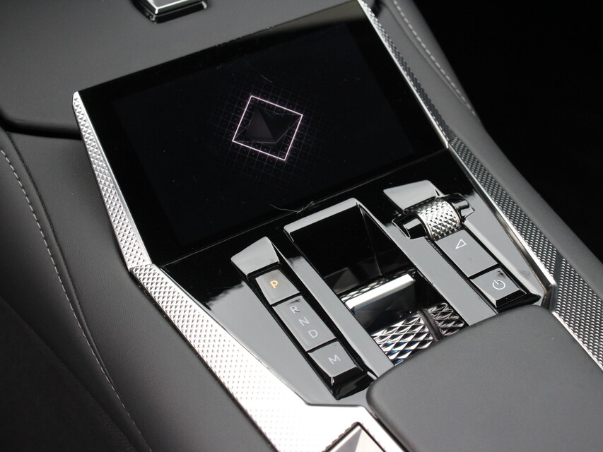 DS Automobiles DS 4