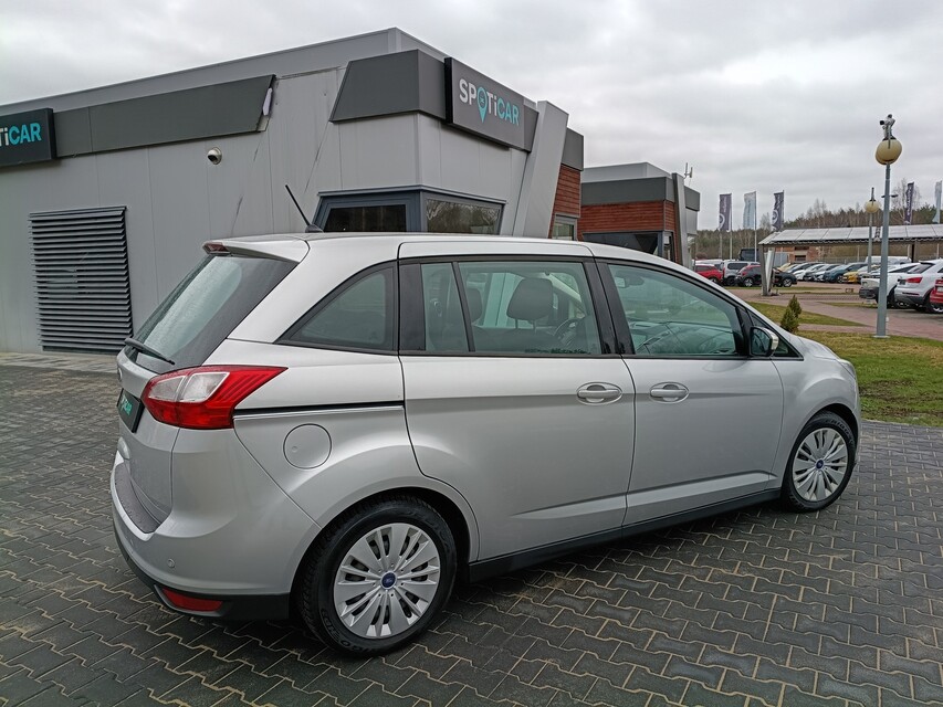 Ford Grand C-MAX