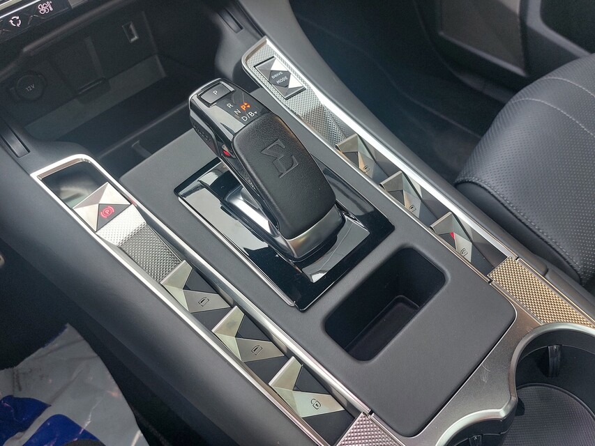 DS Automobiles DS 7 Crossback