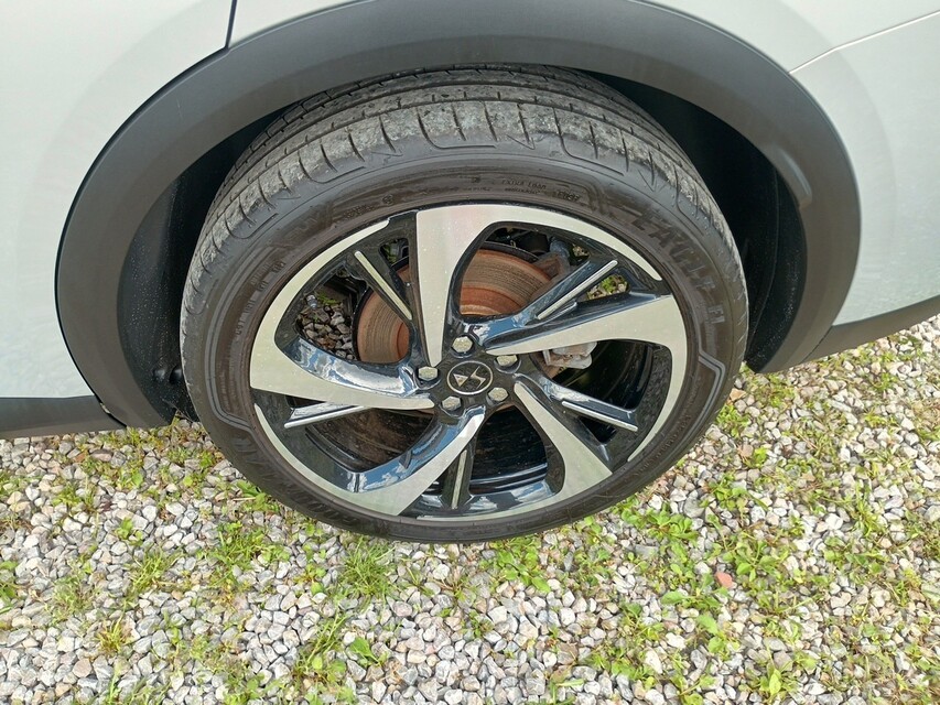 DS Automobiles DS 7 Crossback