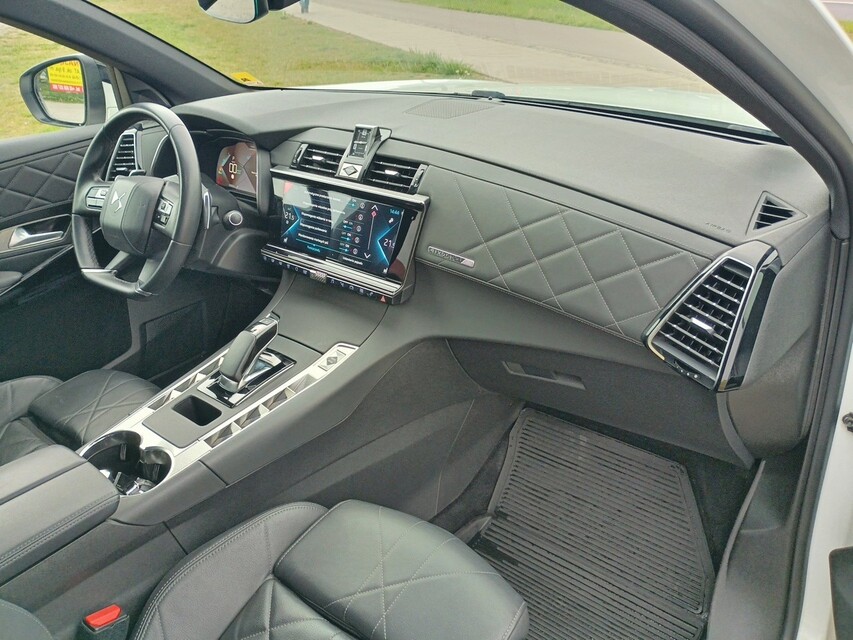 DS Automobiles DS 7 Crossback