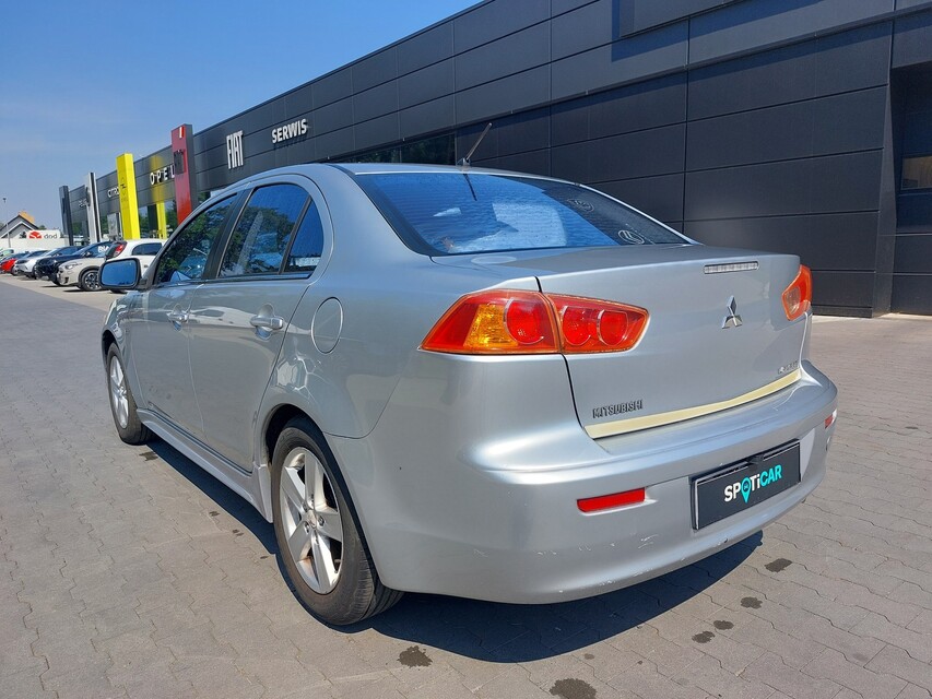 Mitsubishi Lancer