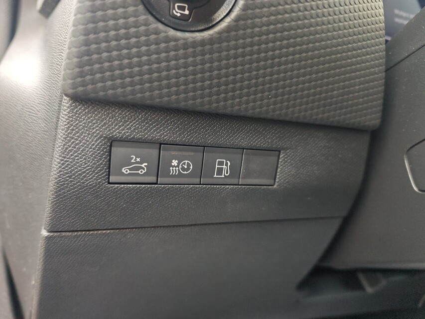 DS Automobiles DS 4