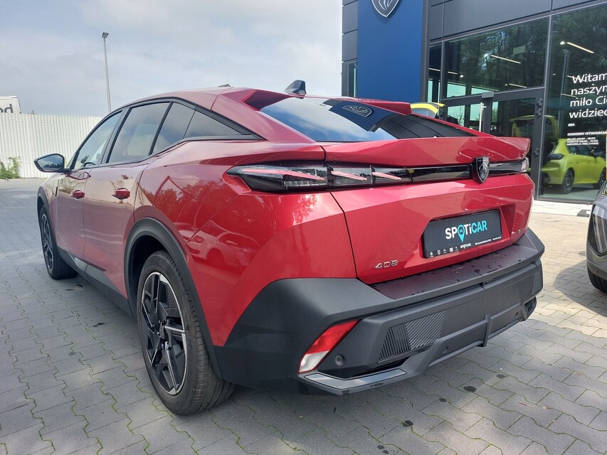 Peugeot 408