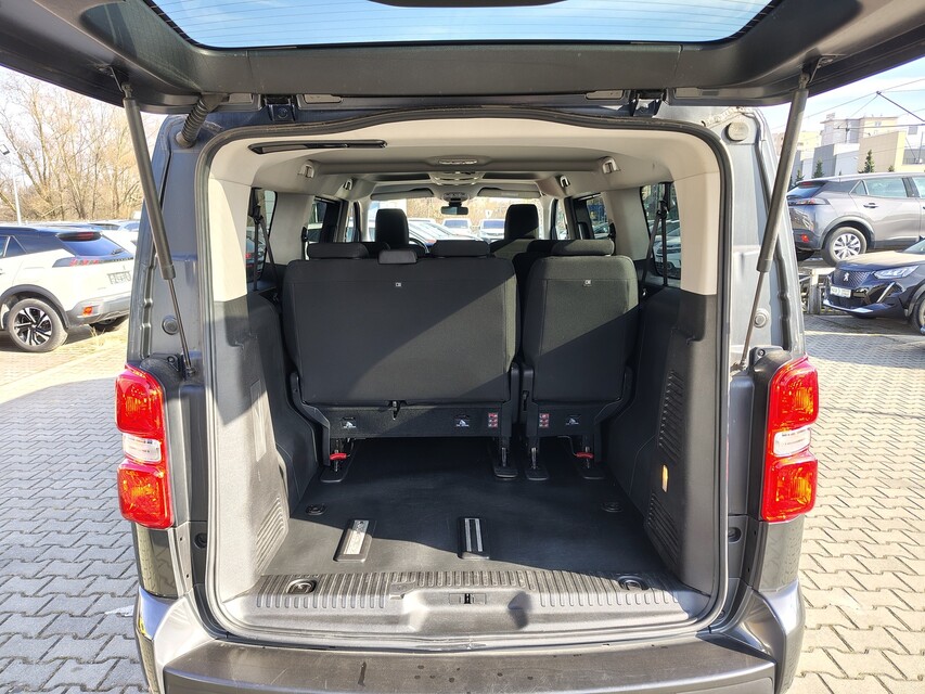 Peugeot Traveller