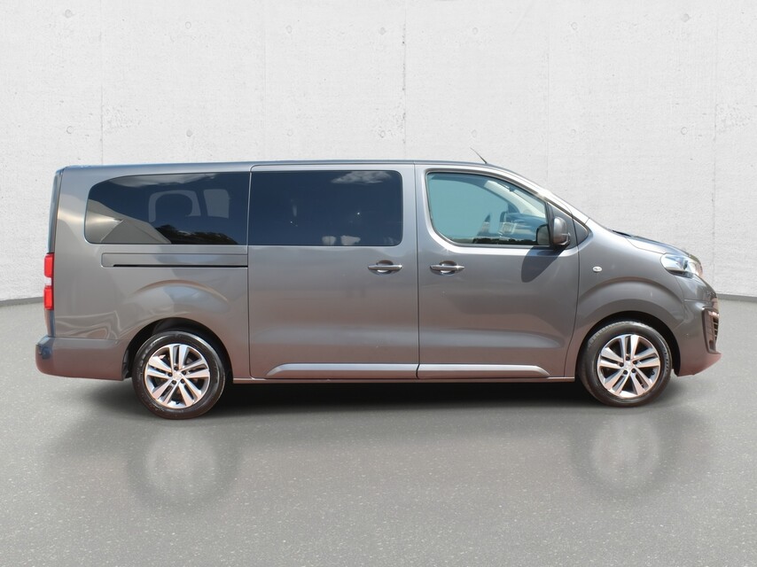 Peugeot Traveller