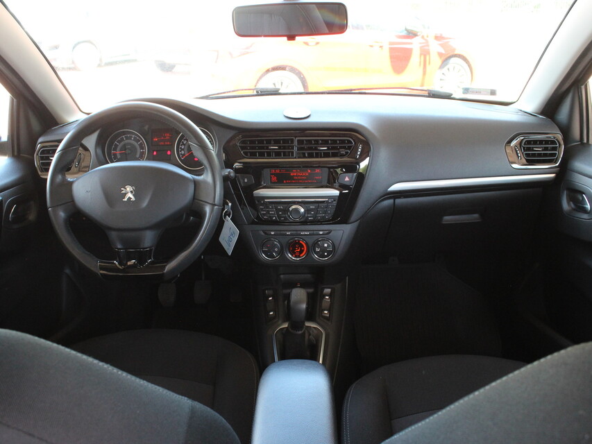 Peugeot 301