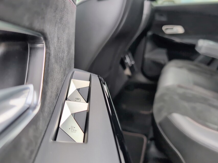 DS Automobiles DS 7 Crossback