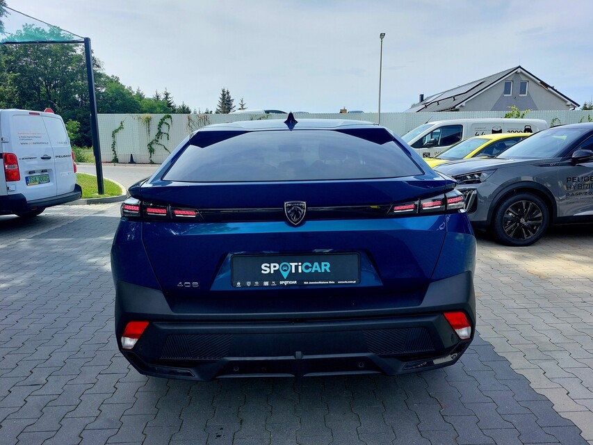 Peugeot 408