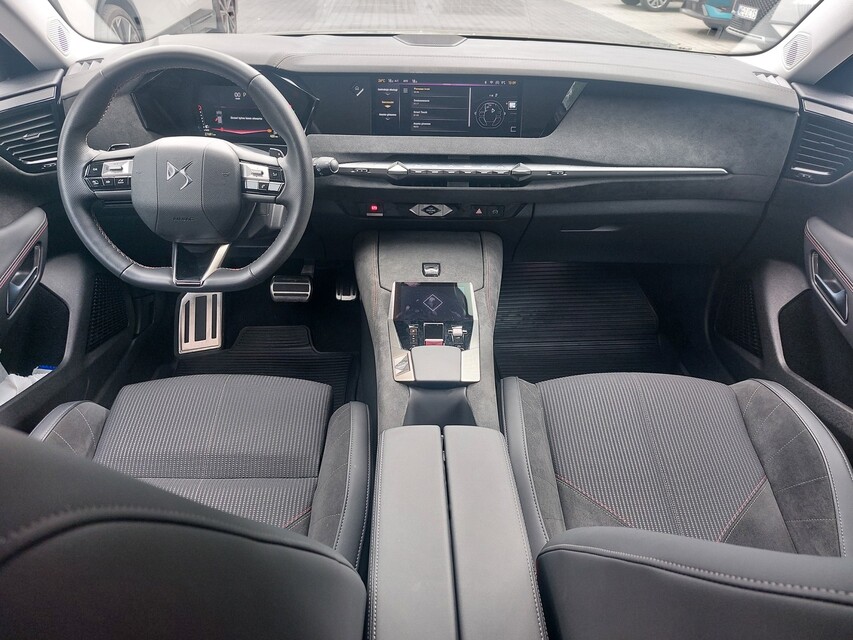DS Automobiles DS 4