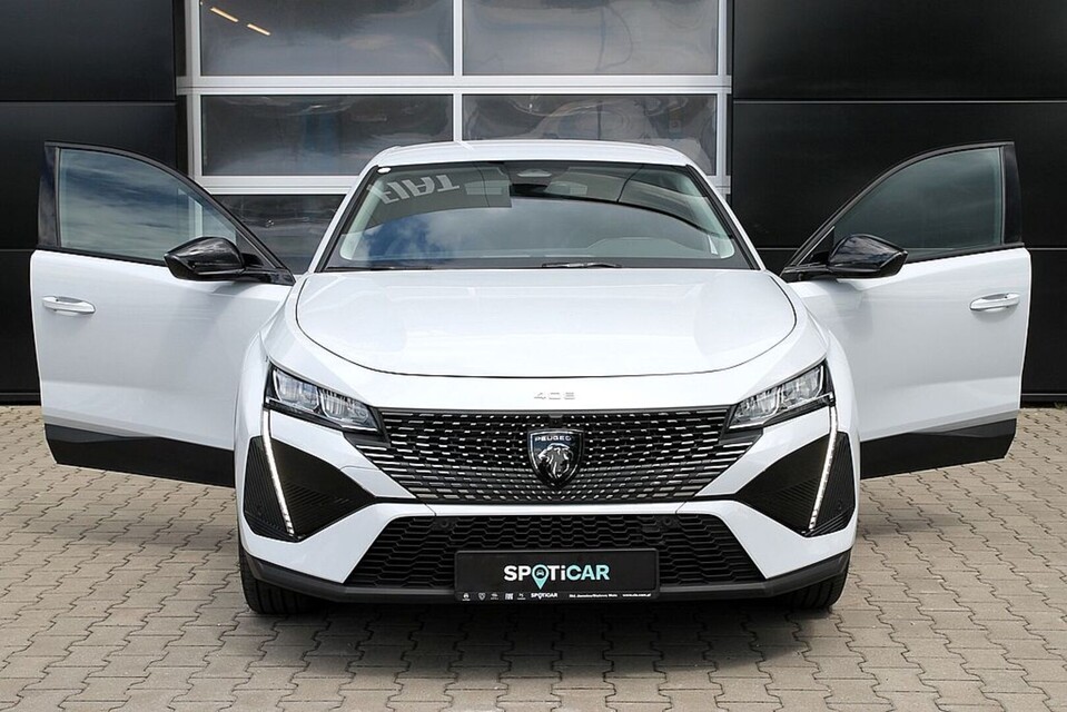 Peugeot 408