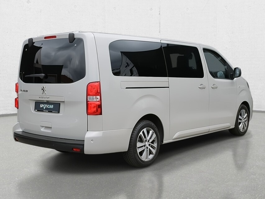 Peugeot Traveller