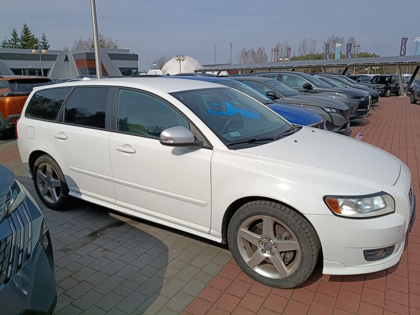 Volvo V50