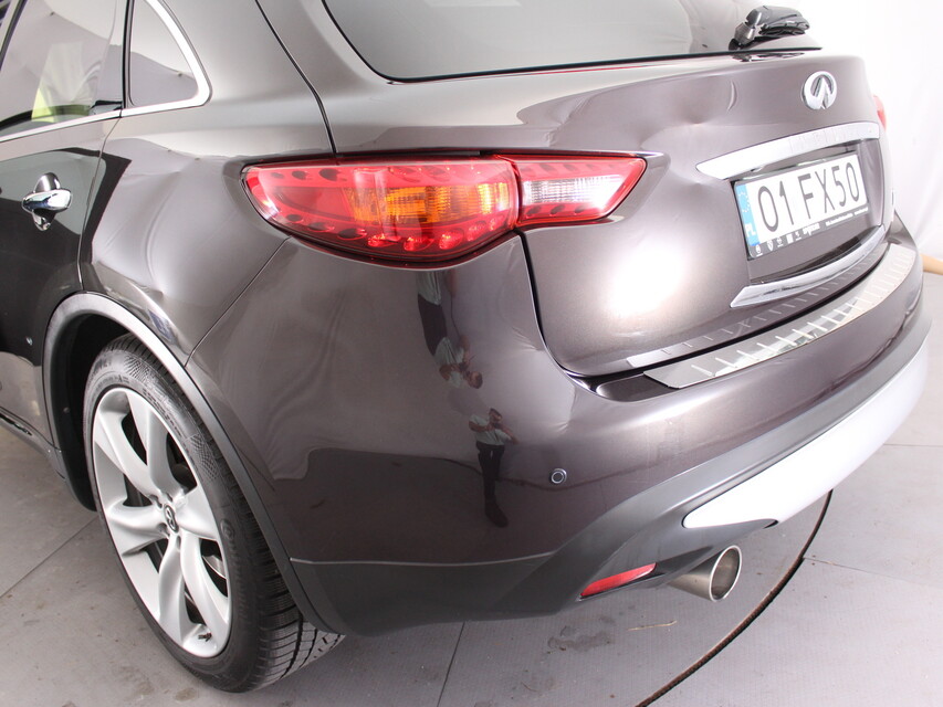 Infiniti FX