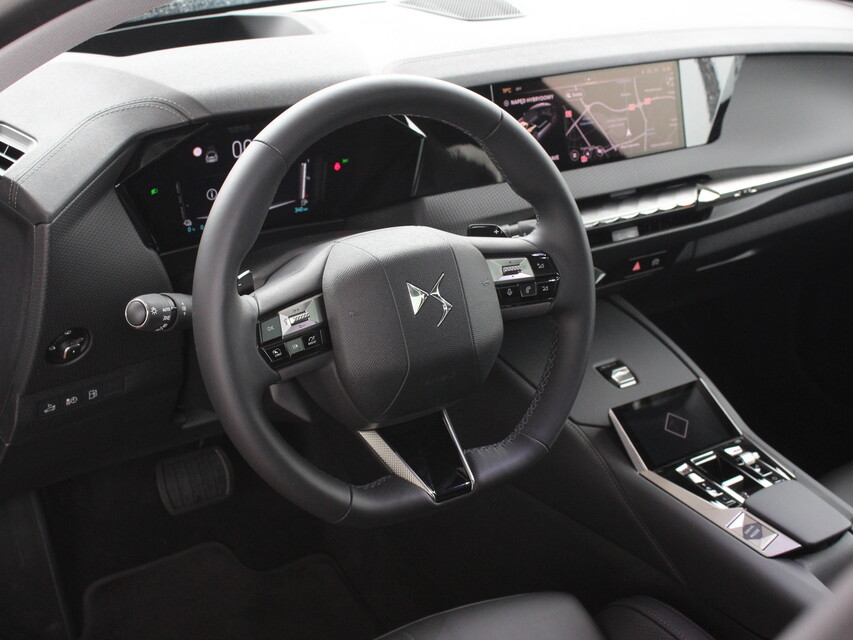 DS Automobiles DS 4