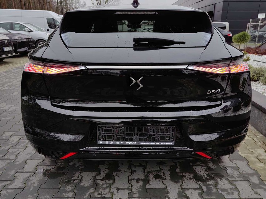 DS Automobiles DS 4