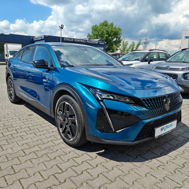 Peugeot 408