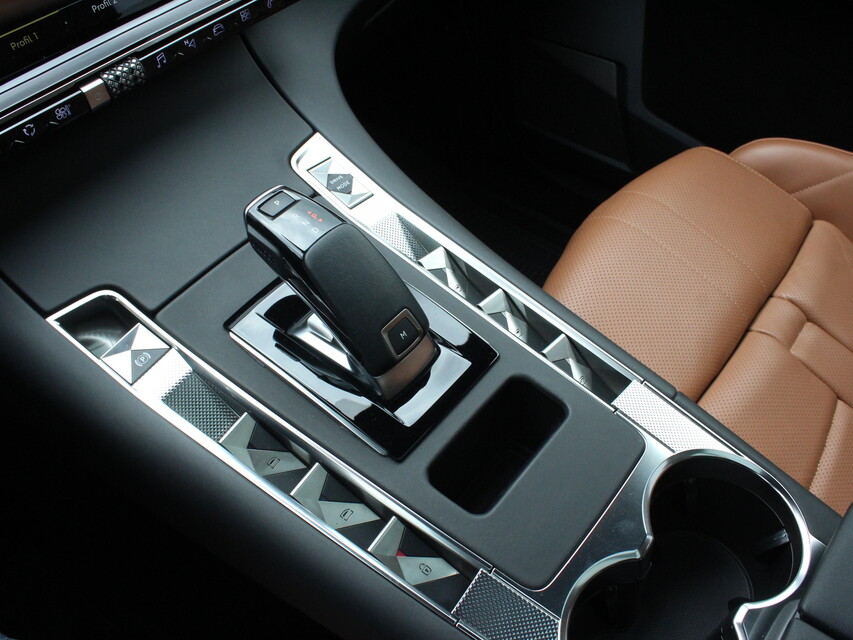DS Automobiles DS 7 Crossback