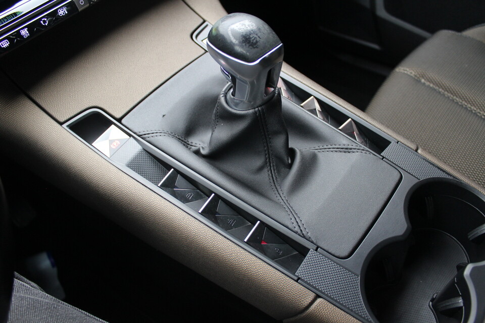 DS Automobiles DS 7 Crossback