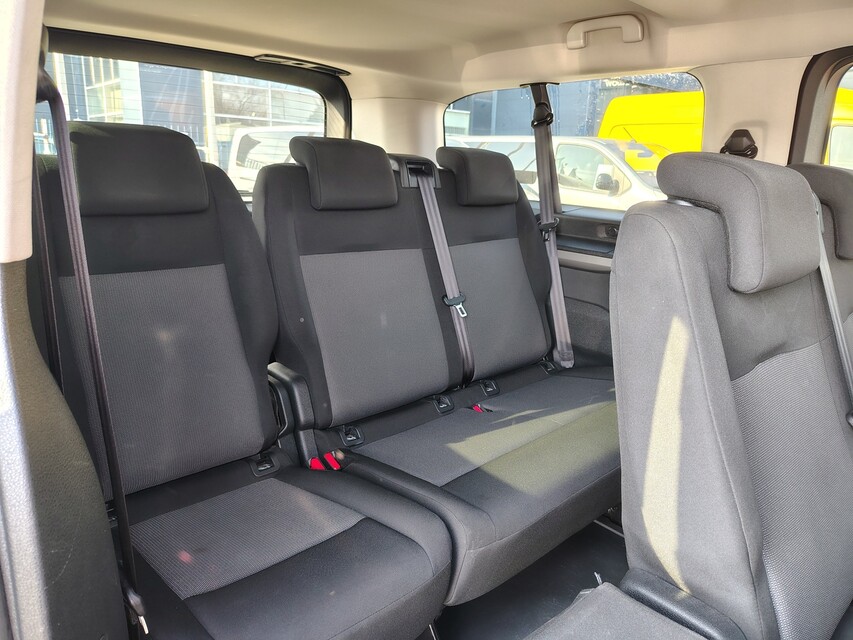 Peugeot Traveller