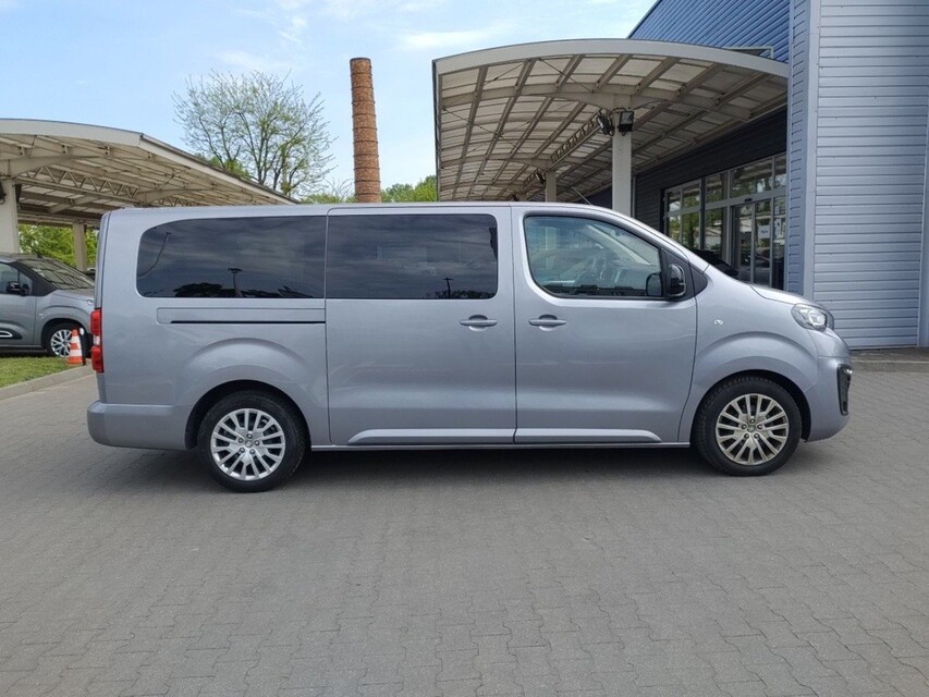 Peugeot Traveller