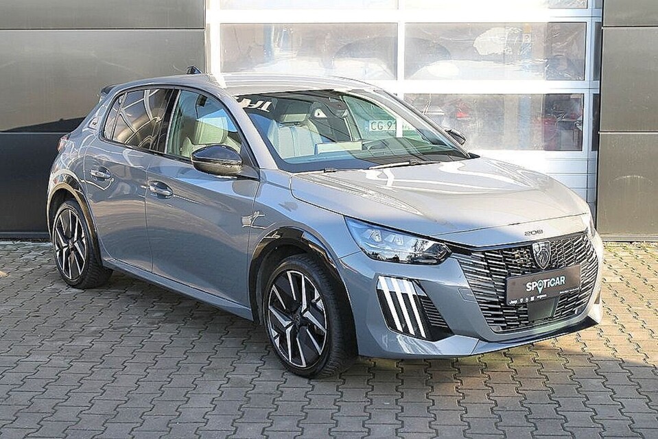 Peugeot 208