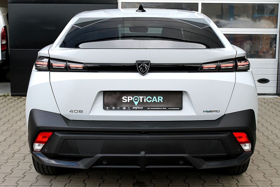 Peugeot 408