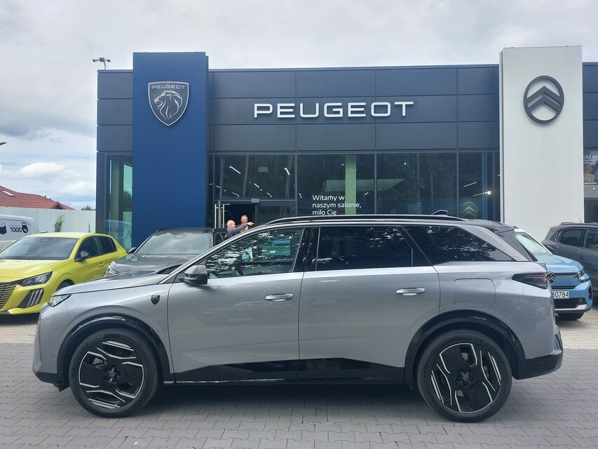 Peugeot E-5008