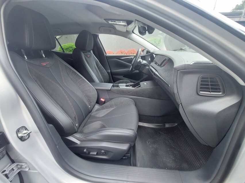 DS Automobiles DS 4