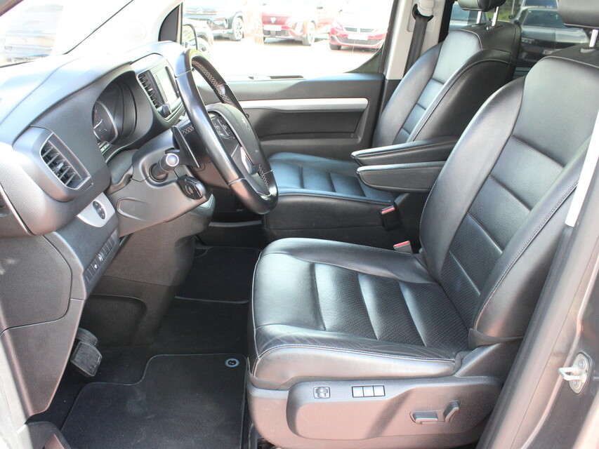 Peugeot Traveller