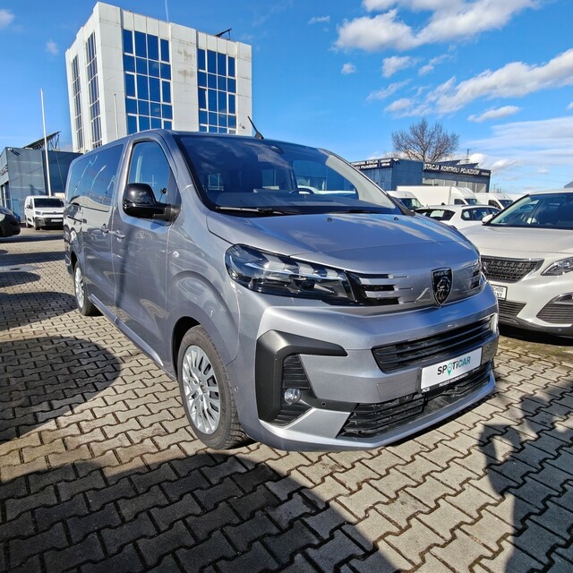 Peugeot Traveller