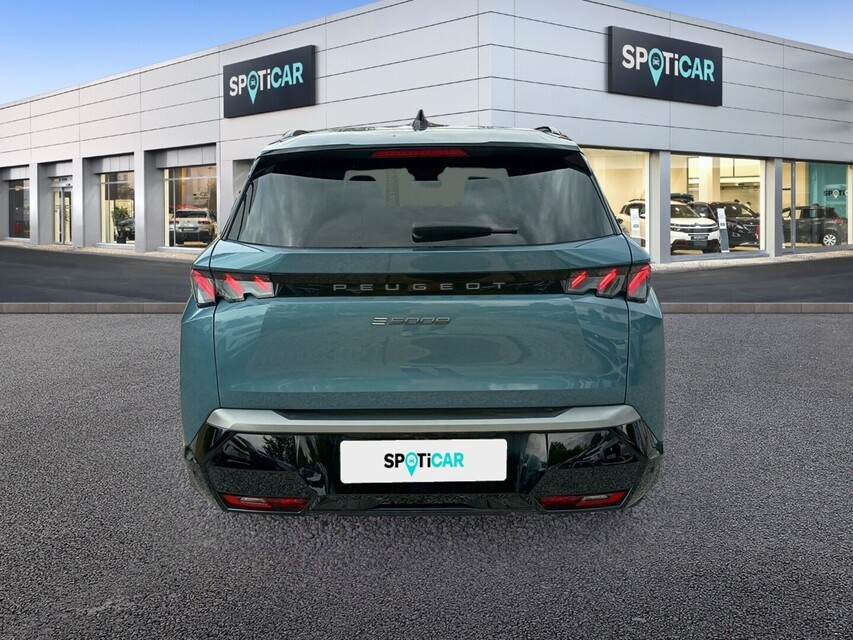 Peugeot E-5008