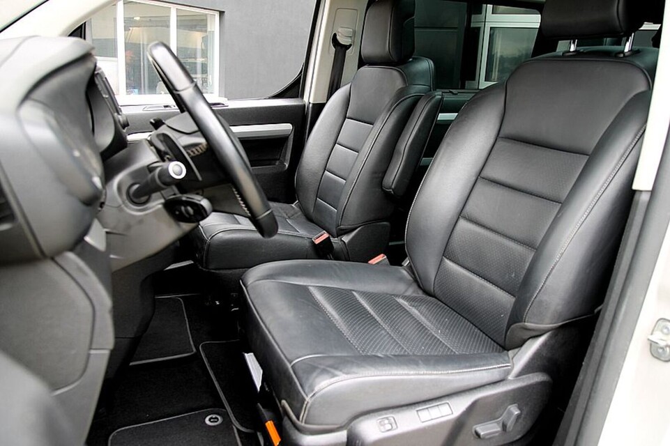 Peugeot Traveller