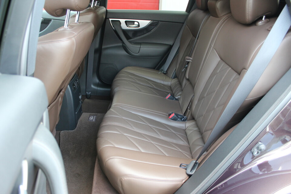 Infiniti FX
