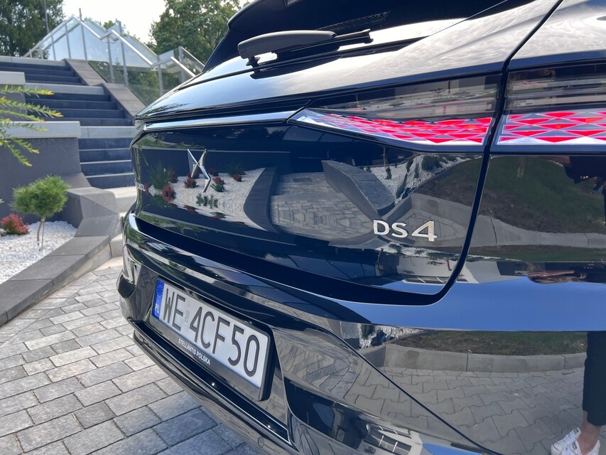 DS Automobiles DS 4